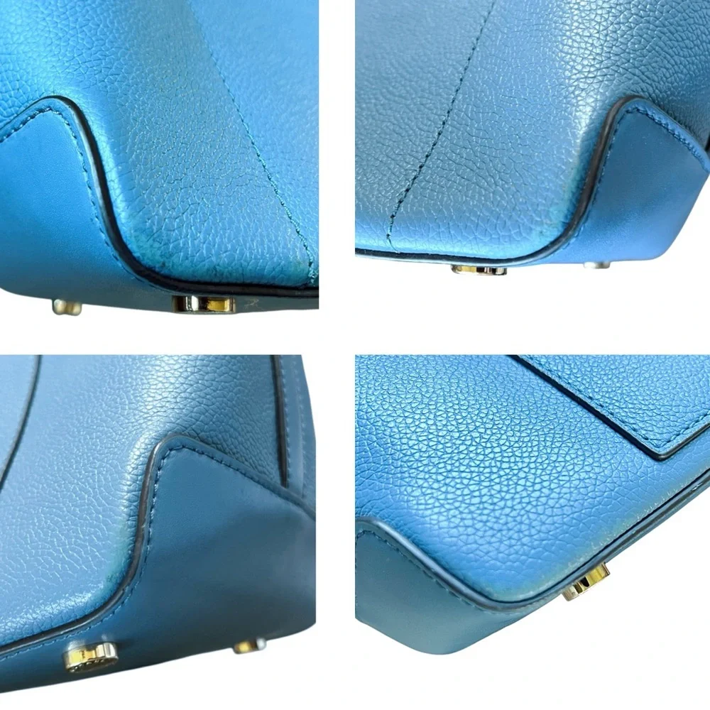 Michael Kors Hayes Bucket Bag